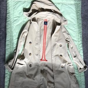 Gap Khaki Trench size M